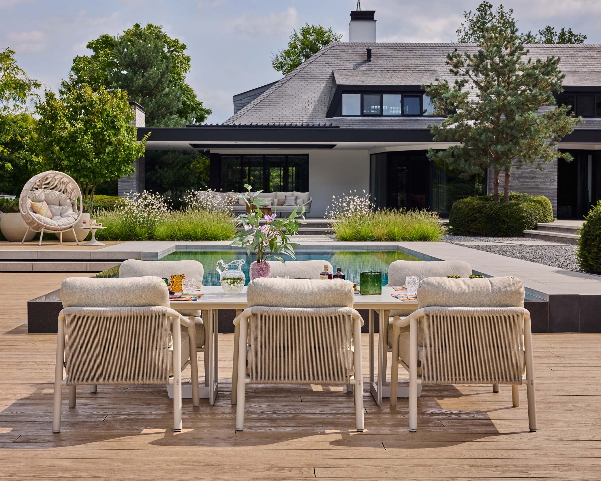 Itza & Palermo Low Dining Collection - Image 6