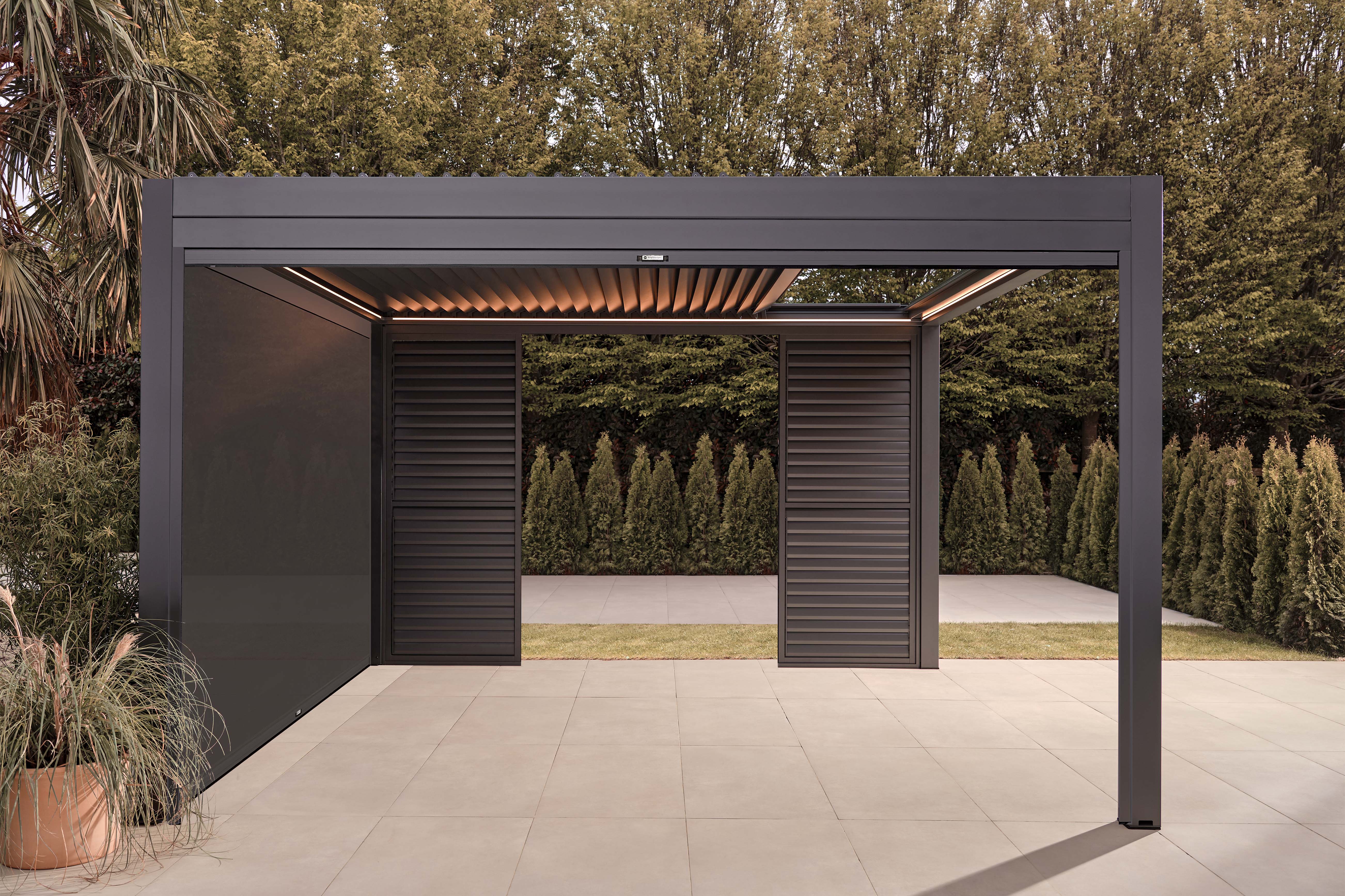 Luxe Electric Retractable Roof LED Aluminium Pergola - Image 11