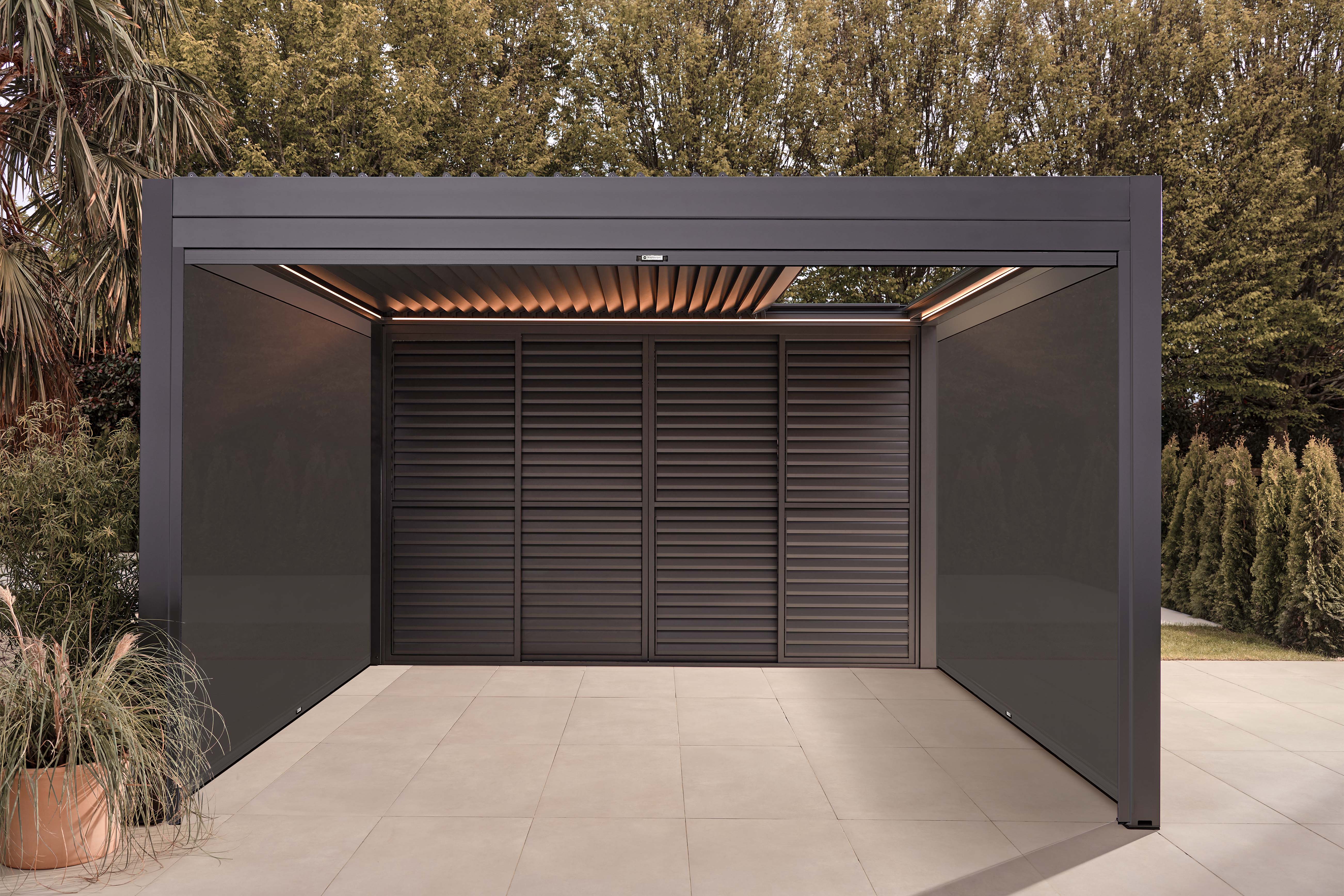 Luxe Electric Retractable Roof LED Aluminium Pergola - Image 6