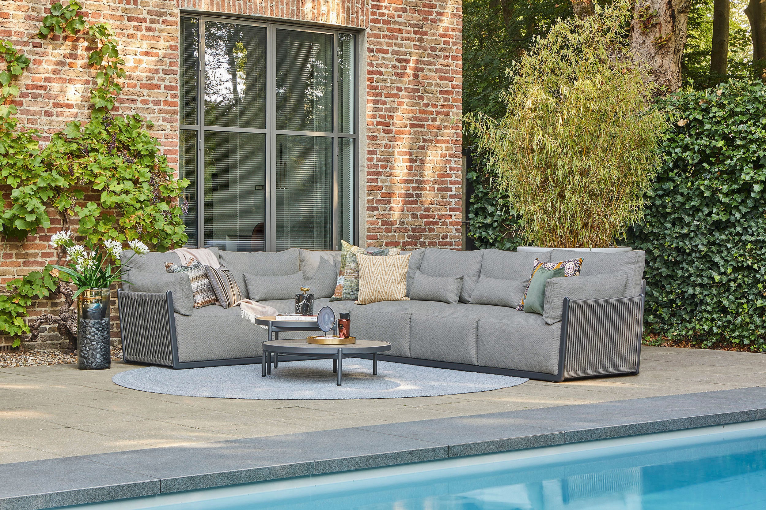 Sorrento Lounge Collection - Image 7